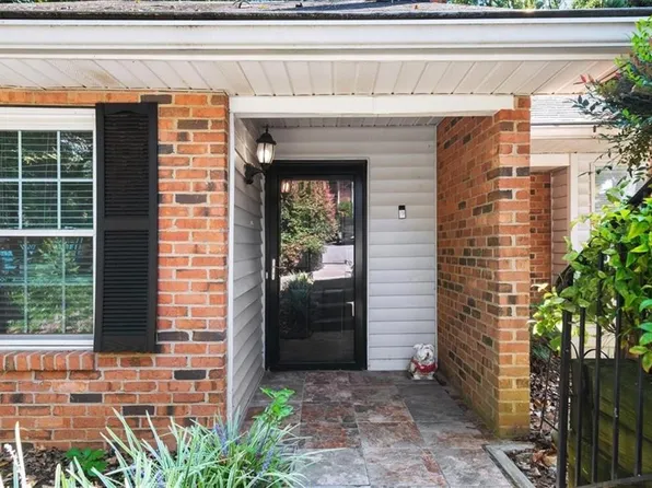 1195 Minhinette Dr APT J, Roswell, GA 30075