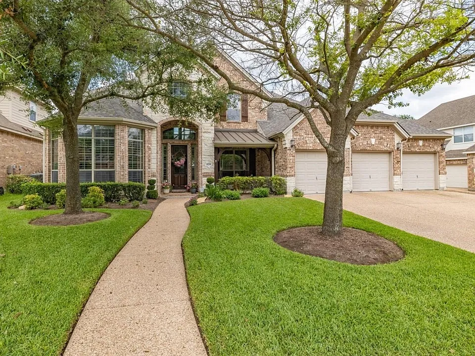 828 Hidden Glen Dr