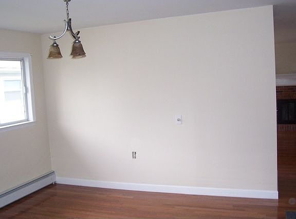 3rd image of 19 Fontana St
