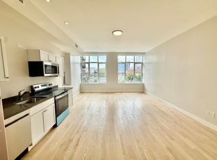 204 Hanover St APT 1, Boston, MA 02113