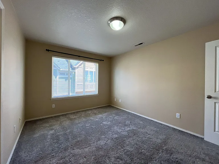 17085 SW Pleasanton Ln — Photo 21