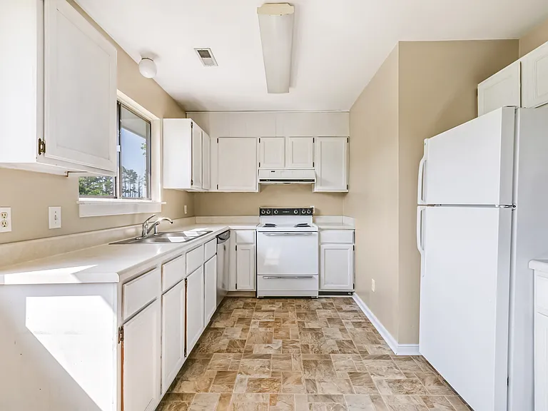 5992 Ware Point Rd — Photo 7