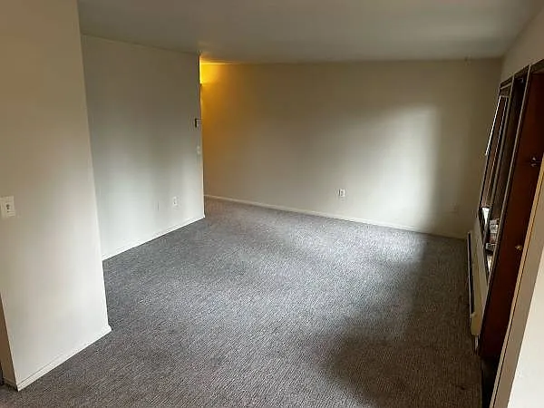 Burien Sky Apartments — Photo 10