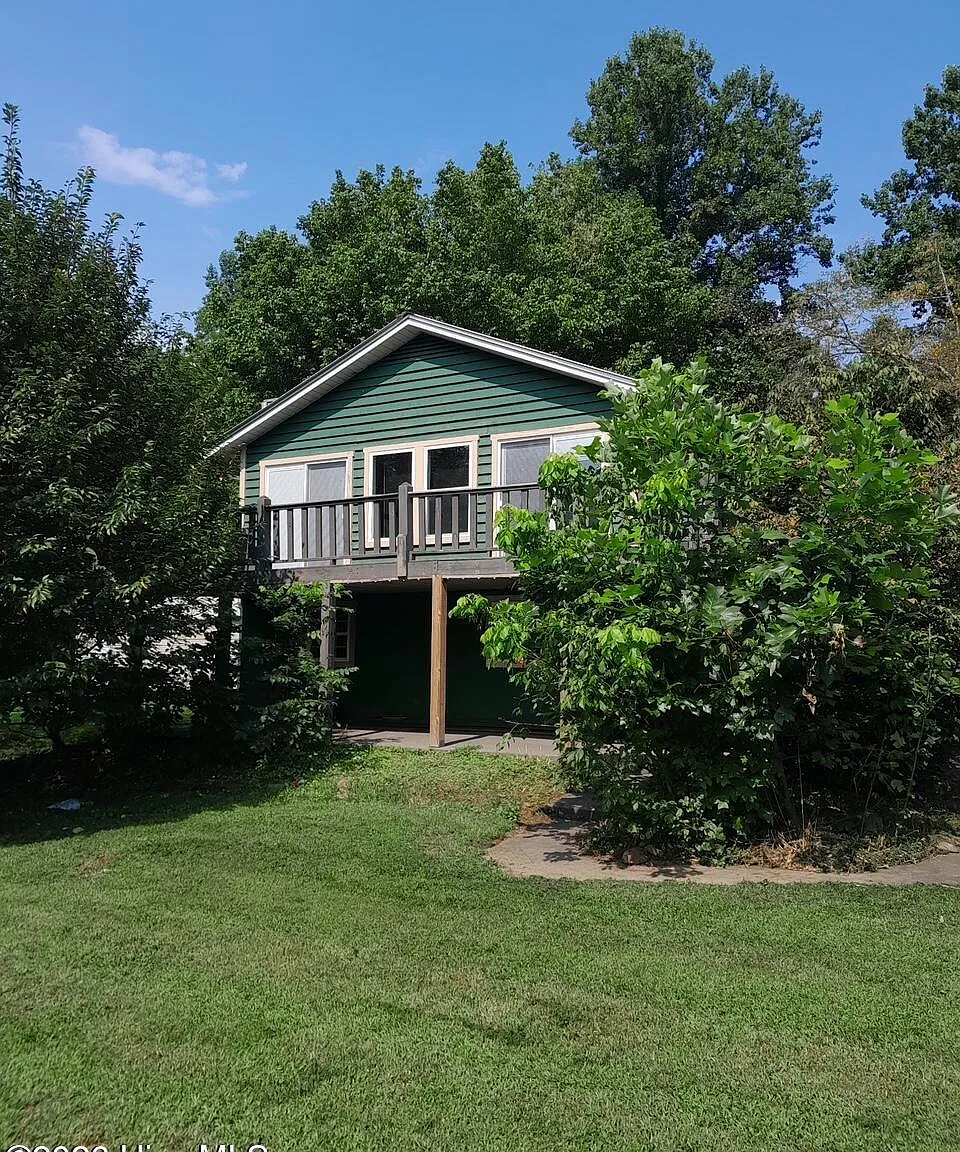 2 bed, 1.5 bath, $1,800 — Photo 1