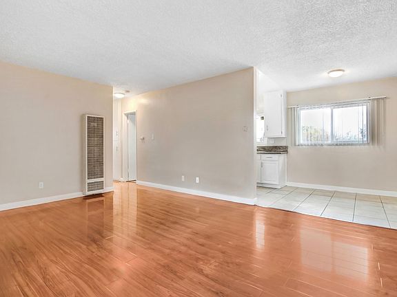 3rd image of 214 N Moore Ave APT 6