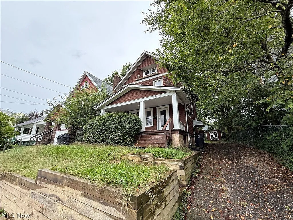 4 bed, 1646 sqft, $1,300 — Photo 2