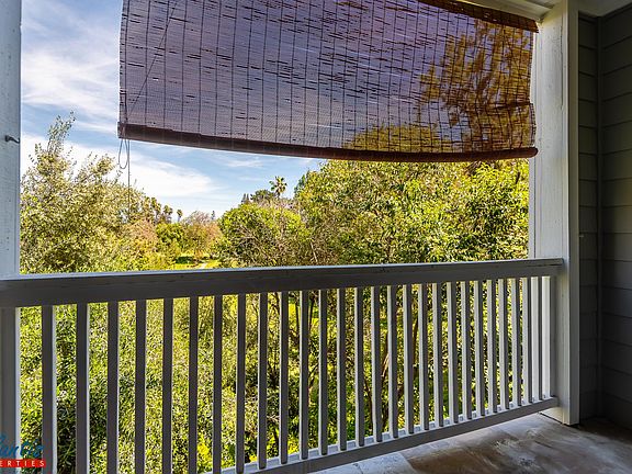 5th image of 905 Sunrose Ter APT 204