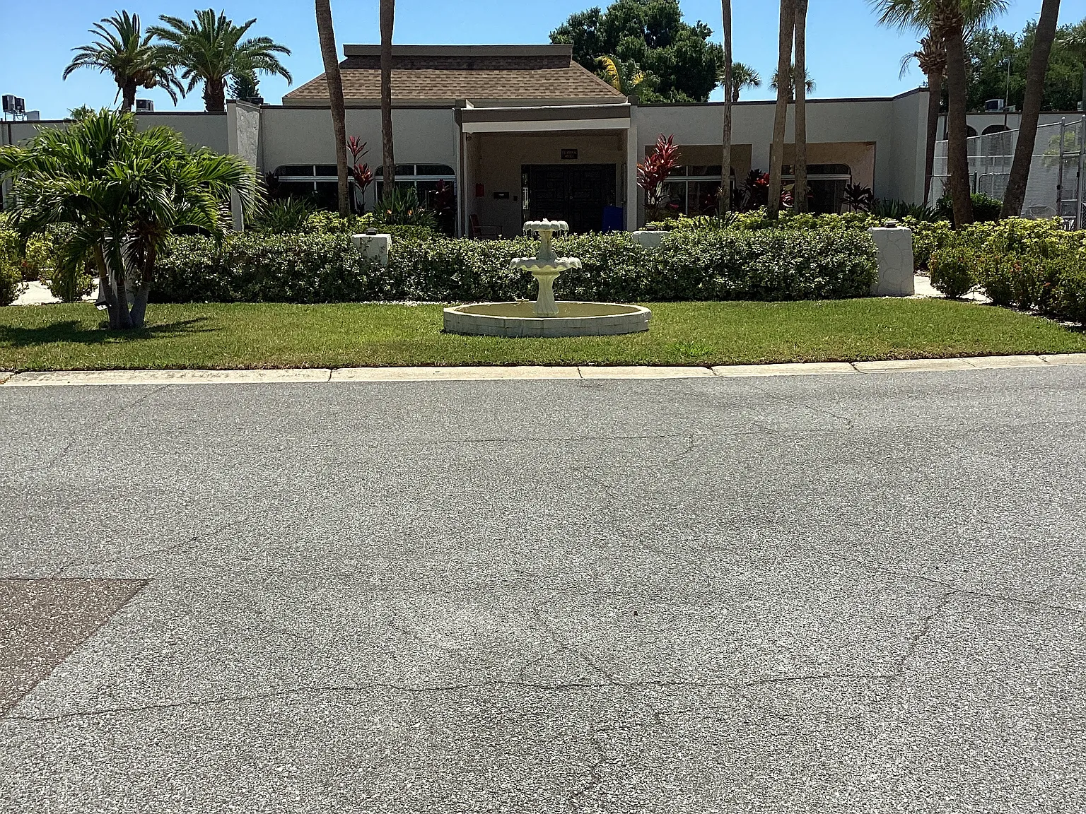 1 bed, 700 sqft, $1,500 — Photo 2