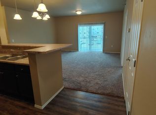2408 10th St APT 211, Brookings, SD 57006