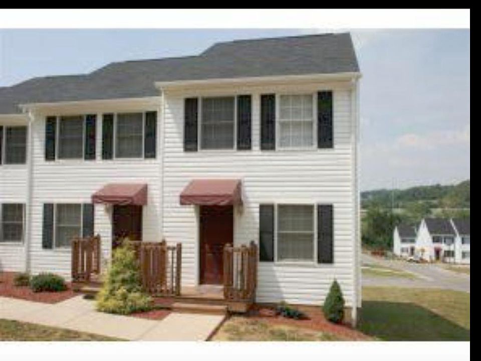 1st image of 677 Beaverview Dr