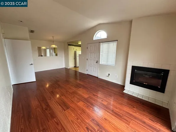 144 Marsala Ct, Hercules, CA 94547