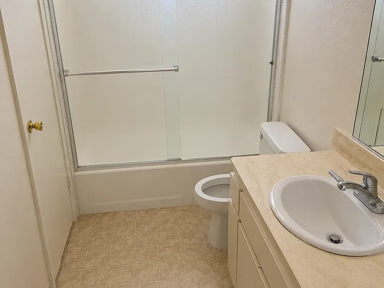 1120 San Pascual St #3 — Photo 8