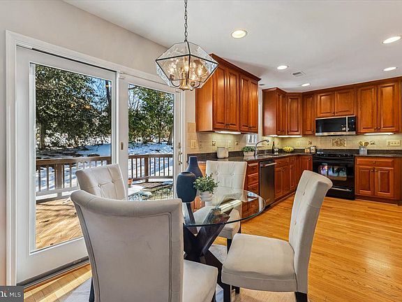 2nd image of 3105 Miller Heights Rd