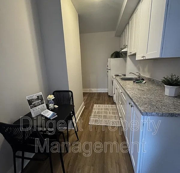 451 Water St #3 — Photo 2