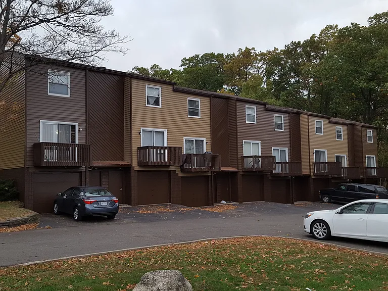 1051 Clyde Ave #6 — Photo 7