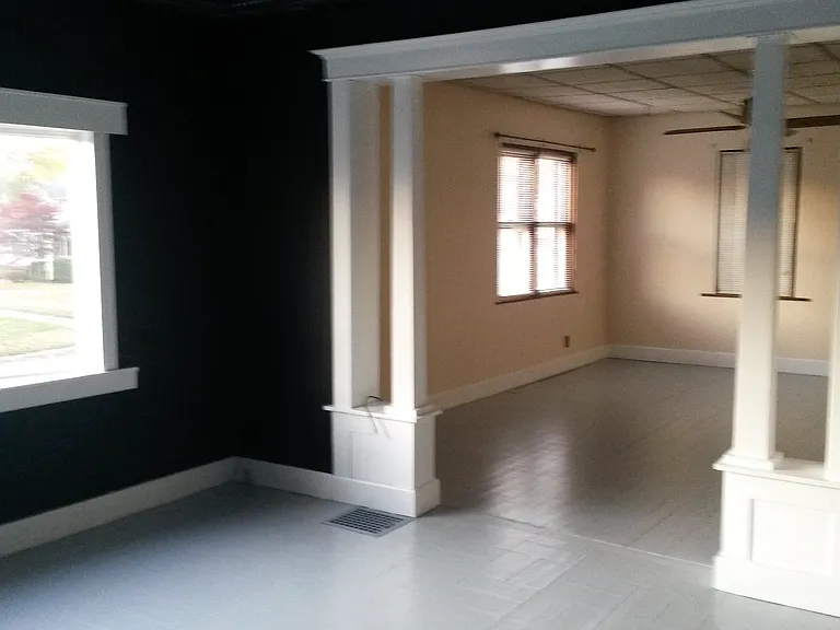 402 Institute St — Photo 2