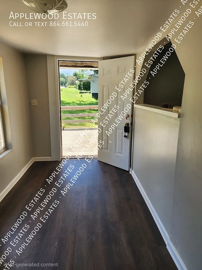 2 bed, $975 — Photo 3