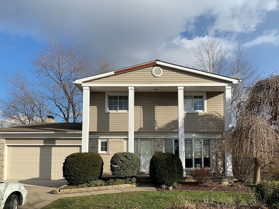 1st image of 34884 Amsterdam Dr
