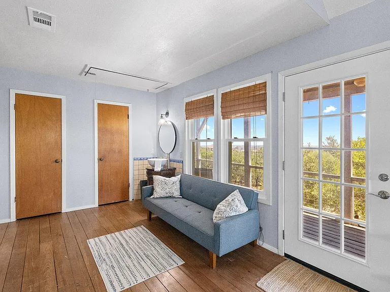 650 Springlake Dr — Photo 16