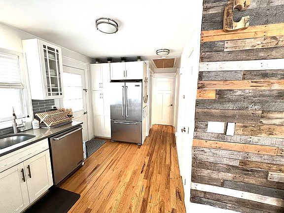 Open Kitchen & Hallway