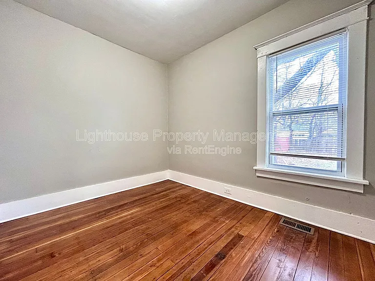1768 Elwood St — Photo 10