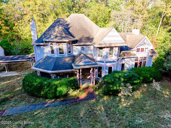 9020 Woodlily Trl, Louisville, KY 40229