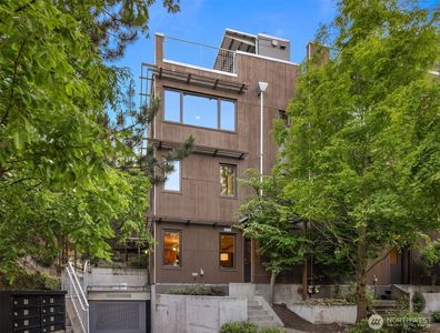 3659 Whitman Avenue N, Seattle, WA, 98103