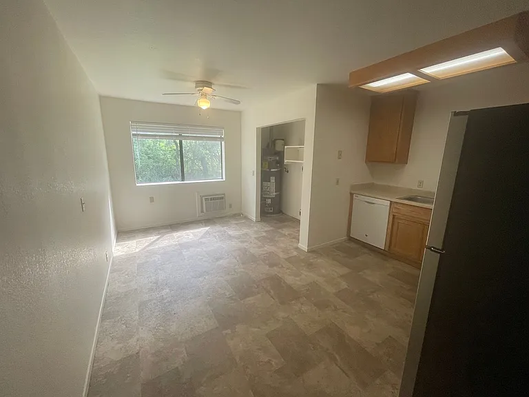 138 Patterson Ct — Photo 7