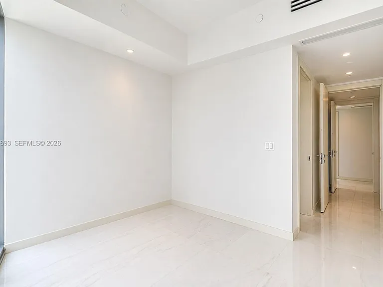 300 Biscayne Boulevard Way #4201E — Photo 19