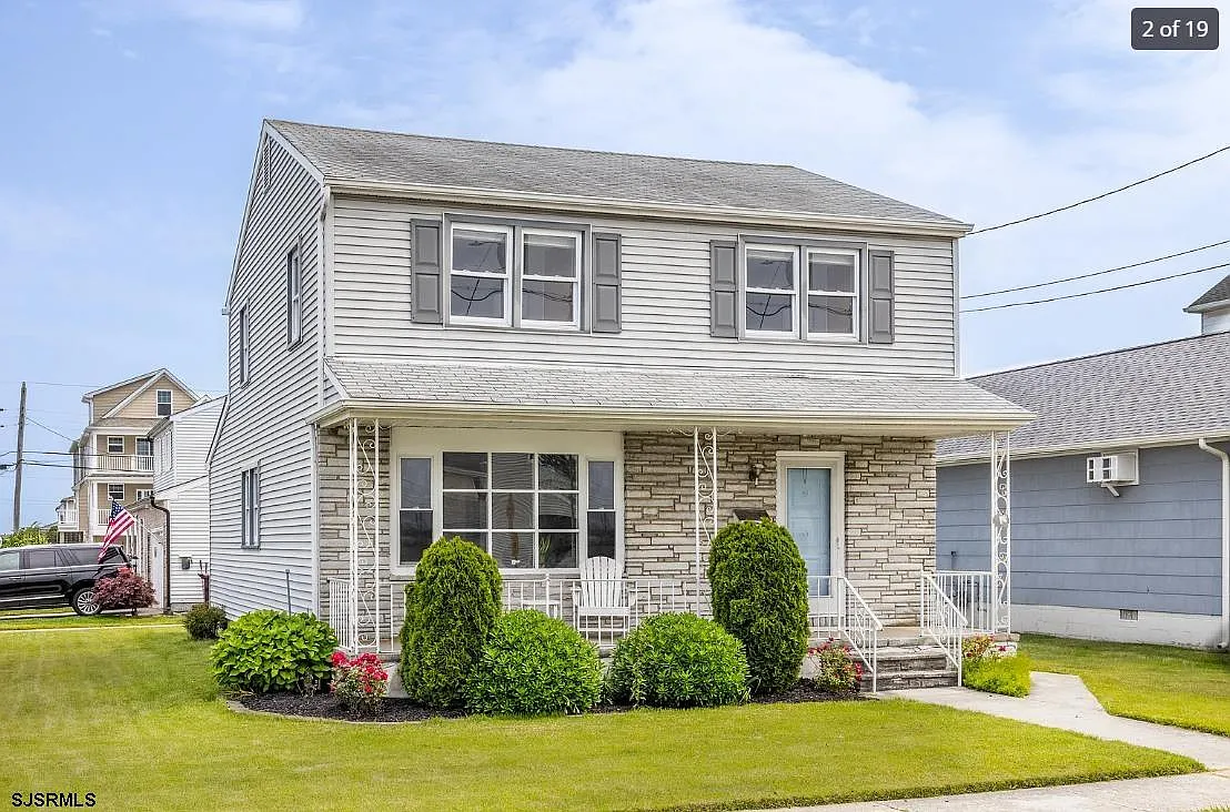 3 bed, 1.5 bath, 1728 sqft, $1,650 — Photo 2