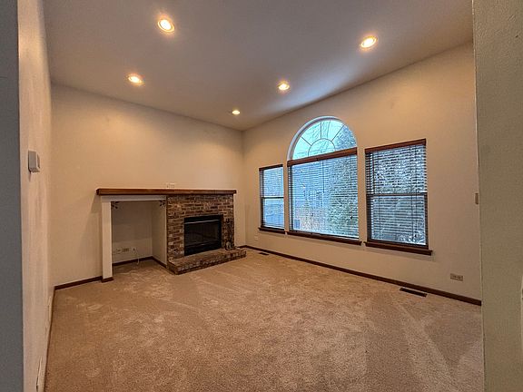 3rd image of 2313 N Aster Ct
