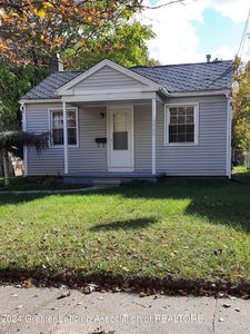 1505 Bassett St, Lansing, MI, 48915