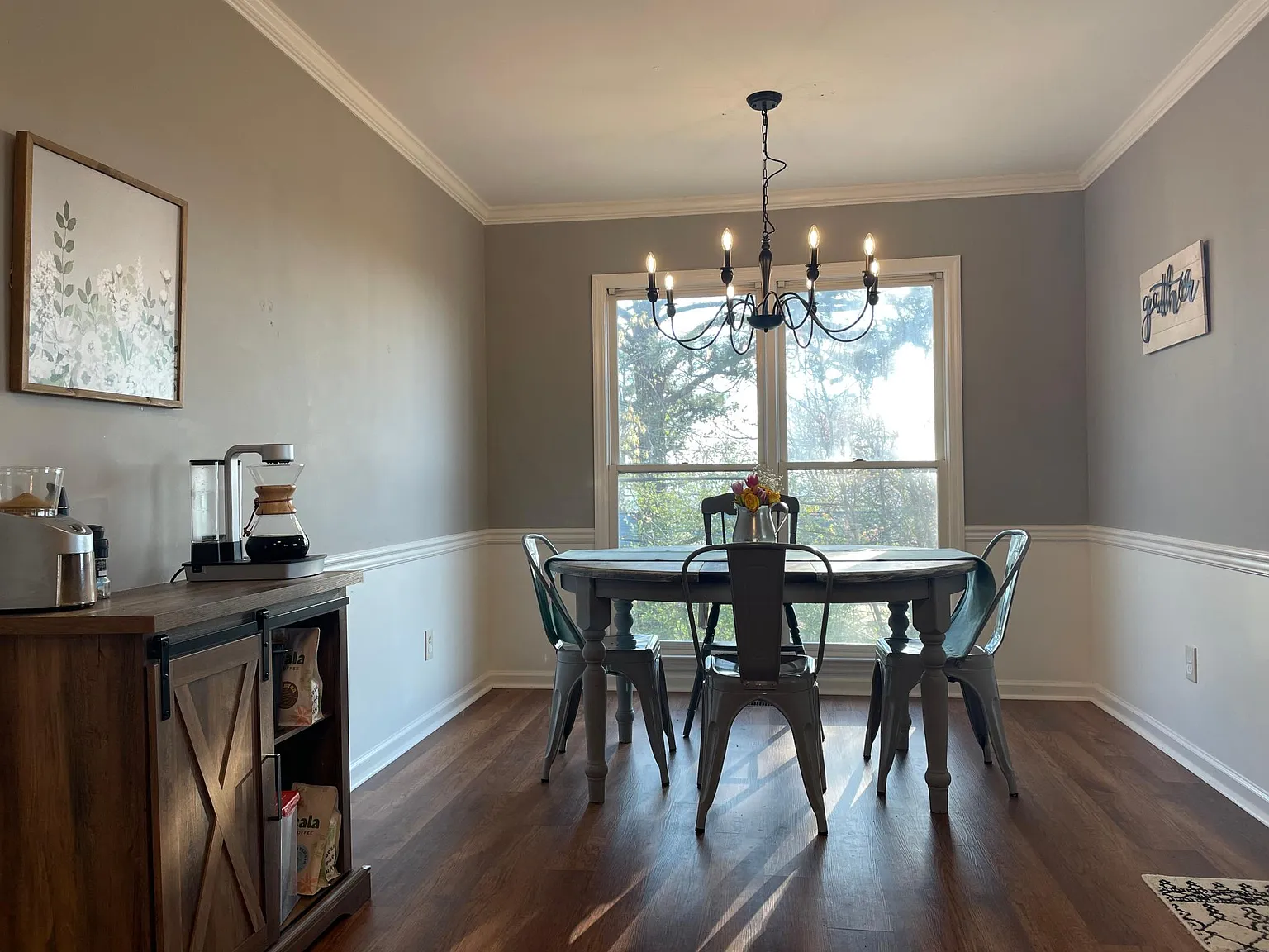 2405 Jamestown Dr — Photo 3