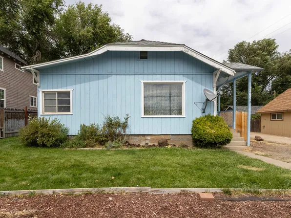 1205 Modoc St, Susanville, CA 96130