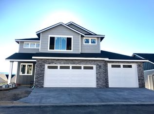 1709 Danny Boy Ln, Wenatchee, WA 98801