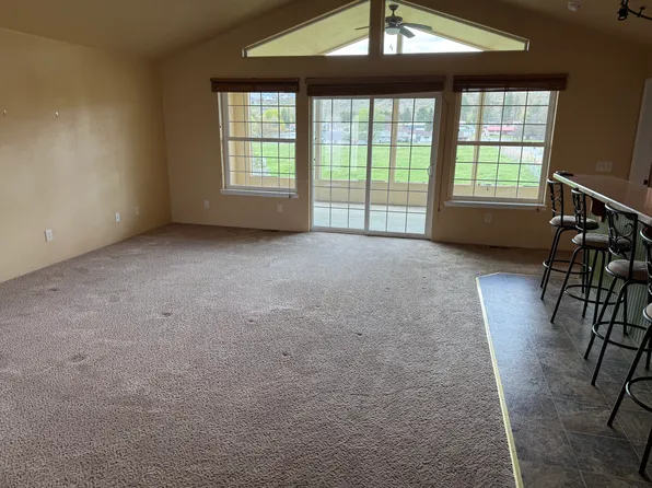 727 Kenwood St, Omak, WA 98841
