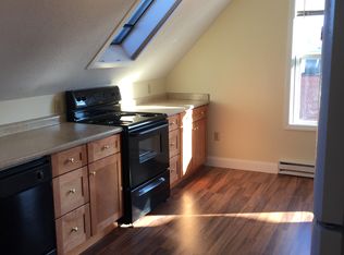 65 Main St #PENTHOUSE, Concord, NH 03301