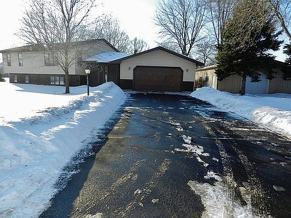 5th image of 2505 Grand Ave