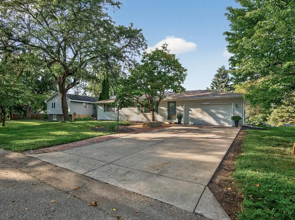 10010 36th Pl N, Plymouth, MN 55441