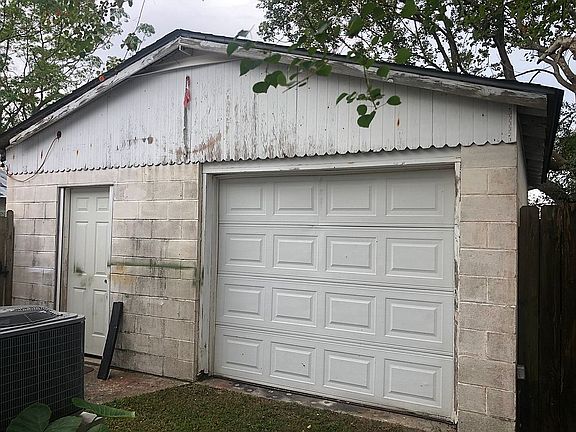 5th image of 5744 Wickfield Dr