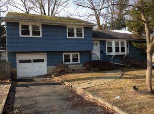 293 Mobus Ave, North Plainfield, NJ 07060