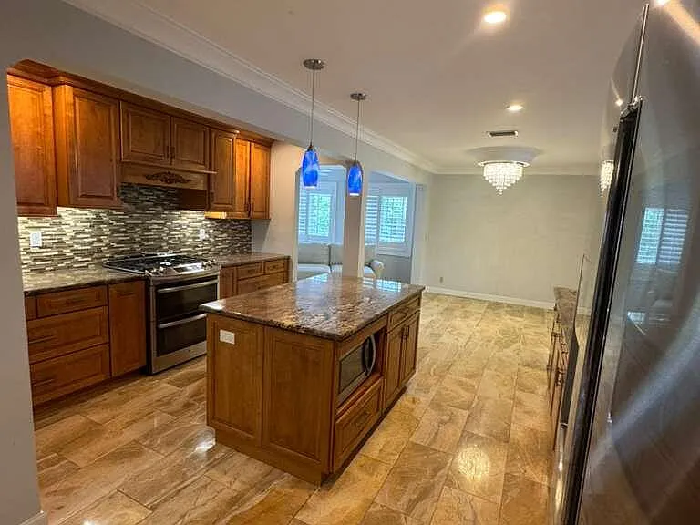 1140 Morse Blvd — Photo 15