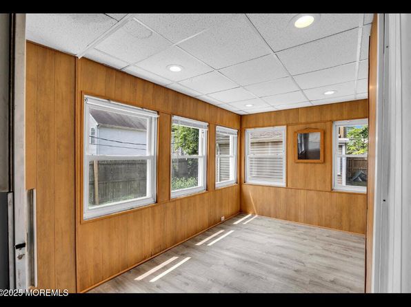 12 Walters St #10