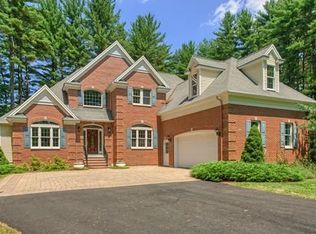 163 Pleasant St, Dunstable, MA 01827