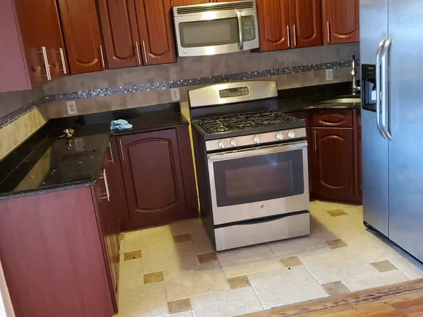 1 Herzl St Floor 1, Brooklyn, NY 11212