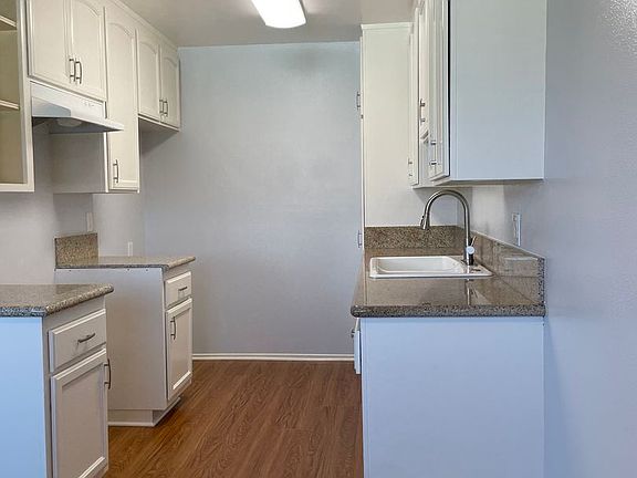 3rd image of 3106 Vaquero Ave #3