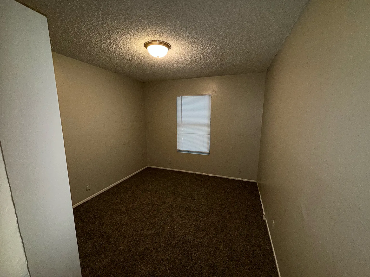 3435 Gateway Dr — Photo 3