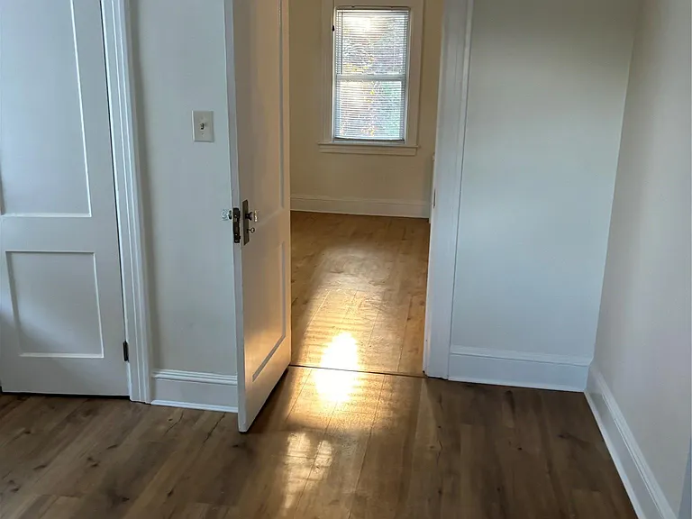 181 Violet Ave #2 — Photo 12