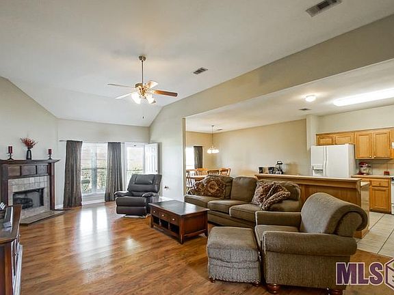 5th image of 8816 Beauvoir Ave