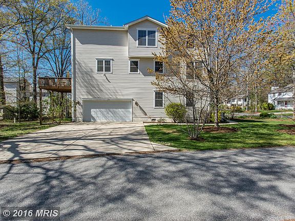3rd image of 3510 Rockway Ave